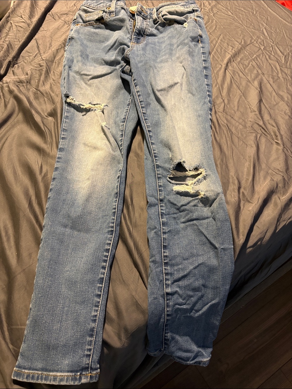 Universal Thread Women's High-Rise Distressed Light Blue Jeans